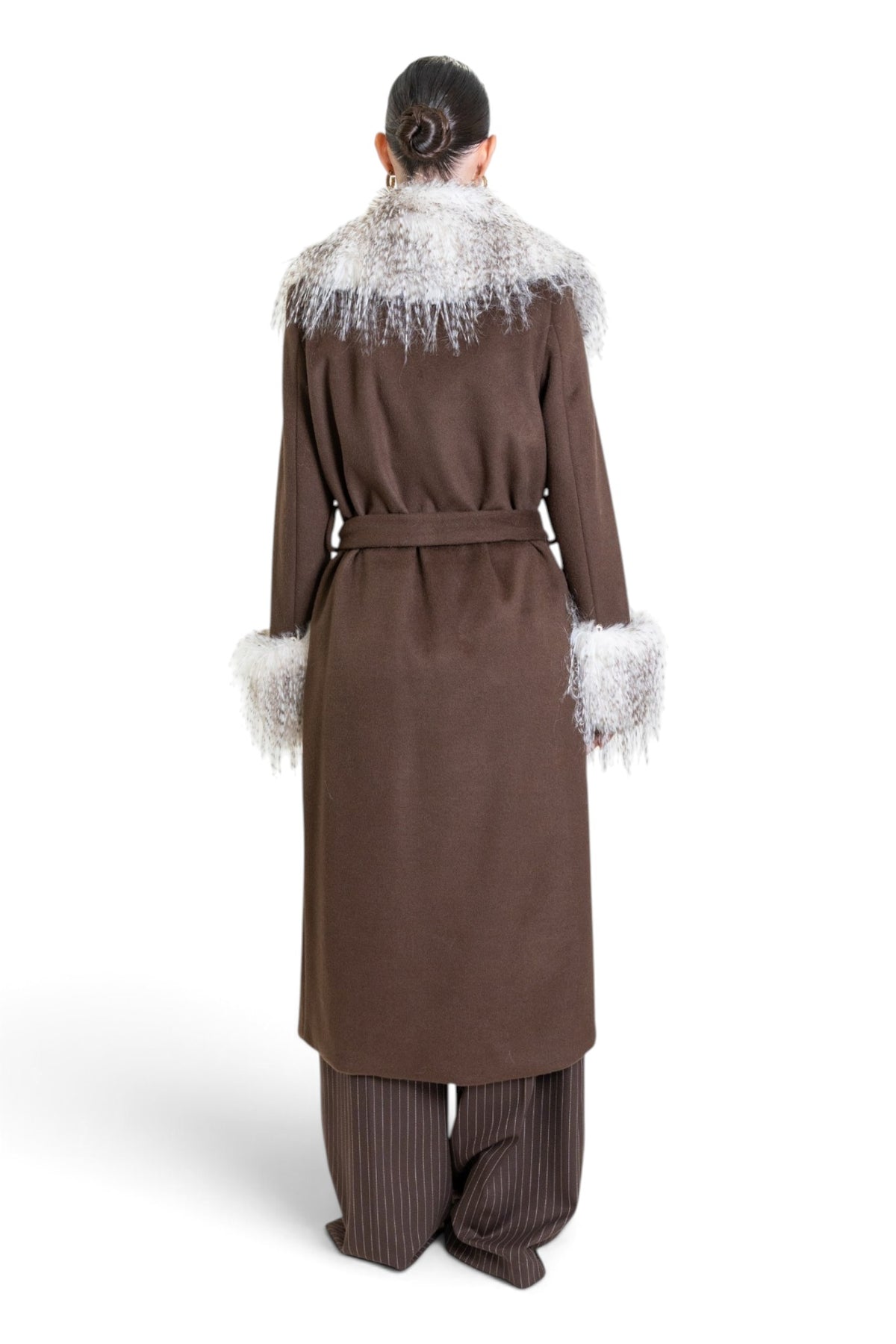 CAPPOTTO VESTAGLIA CON DETTAGLI IN ECO-PELLICCIA